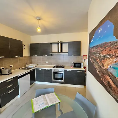 Ghadira Breeze - Family And Couple Friendly Sea View